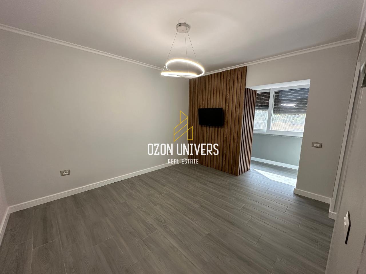 Apartment for Living or Office for Rent near the Red School!