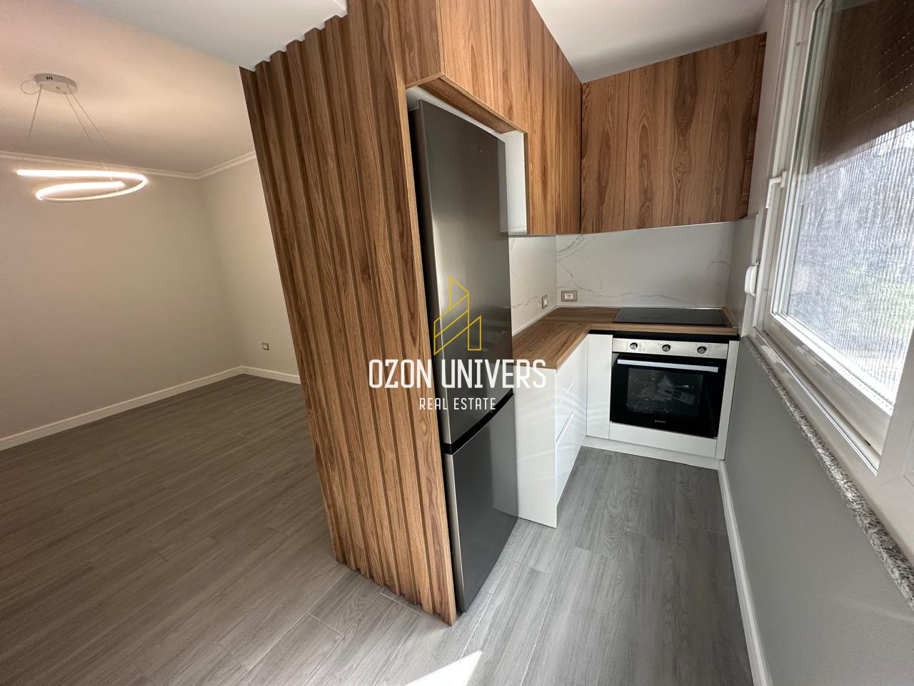 Apartment for Living or Office for Rent near the Red School!