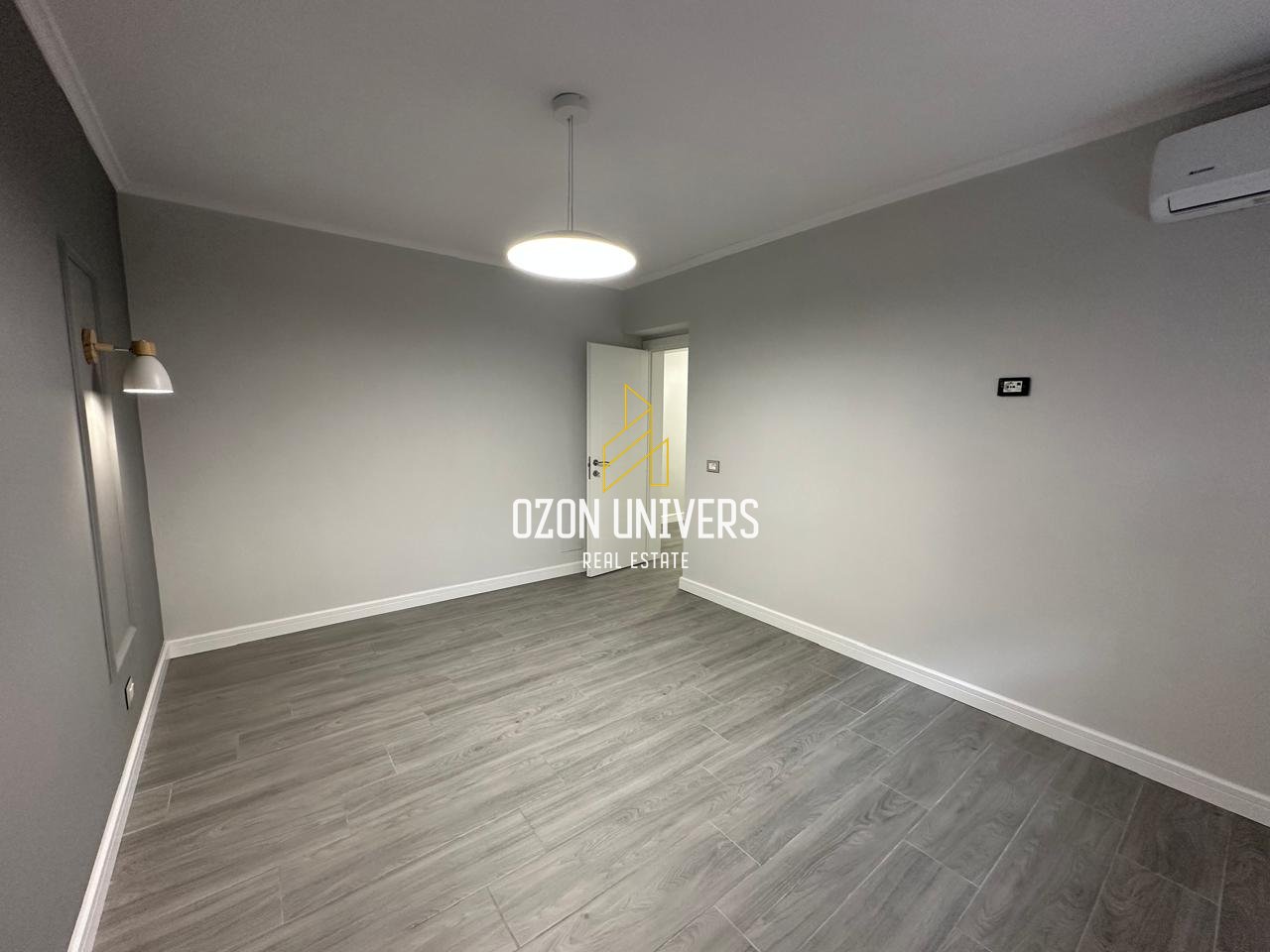 Apartment for Living or Office for Rent near the Red School!