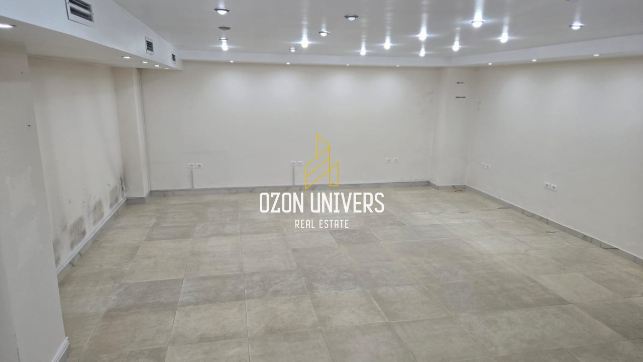 Locale Commerciale in Affitto su Viale Bajram Curri!