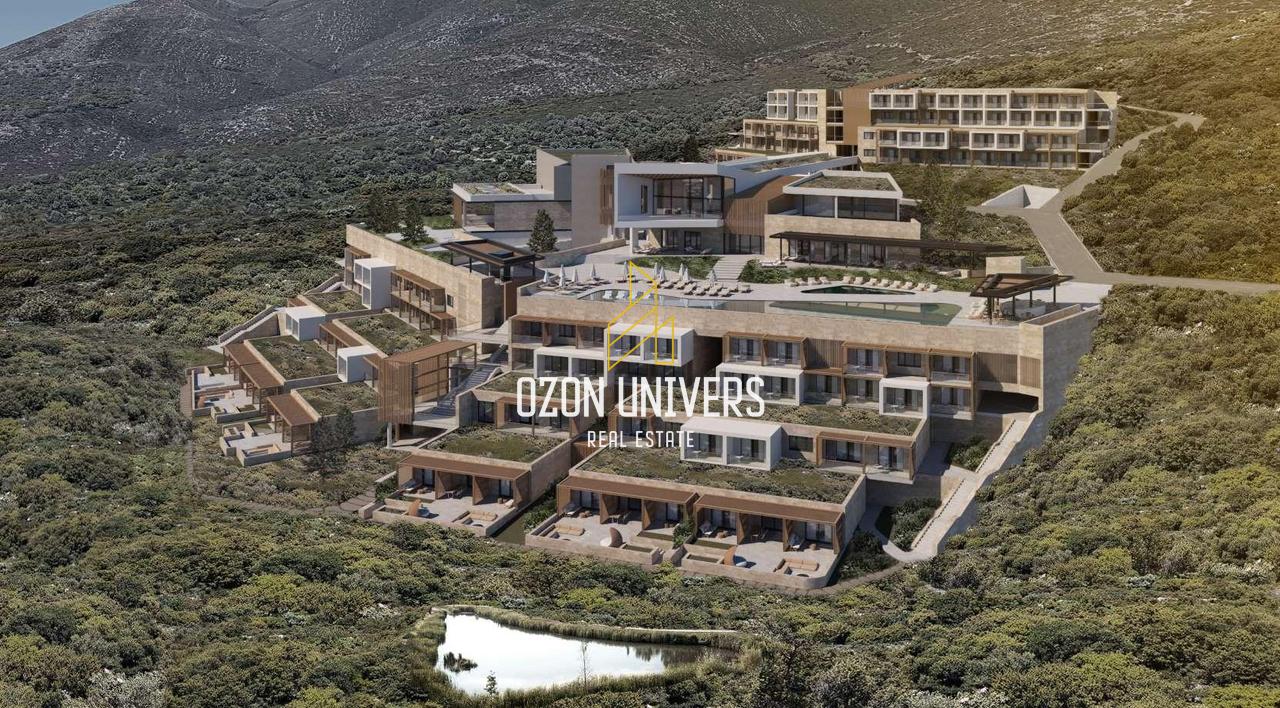 1+1 apartment with parking for sale in Sunset Residence, Green Coast 2, Dhërmi!