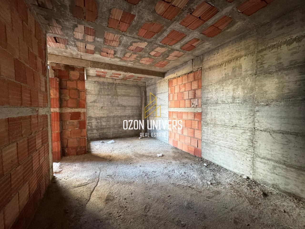 2+1 apartment for sale at Ringside Residence, Paskuqan!