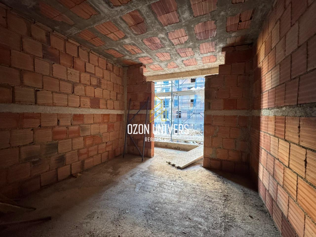 2+1 apartment for sale at Ringside Residence, Paskuqan!