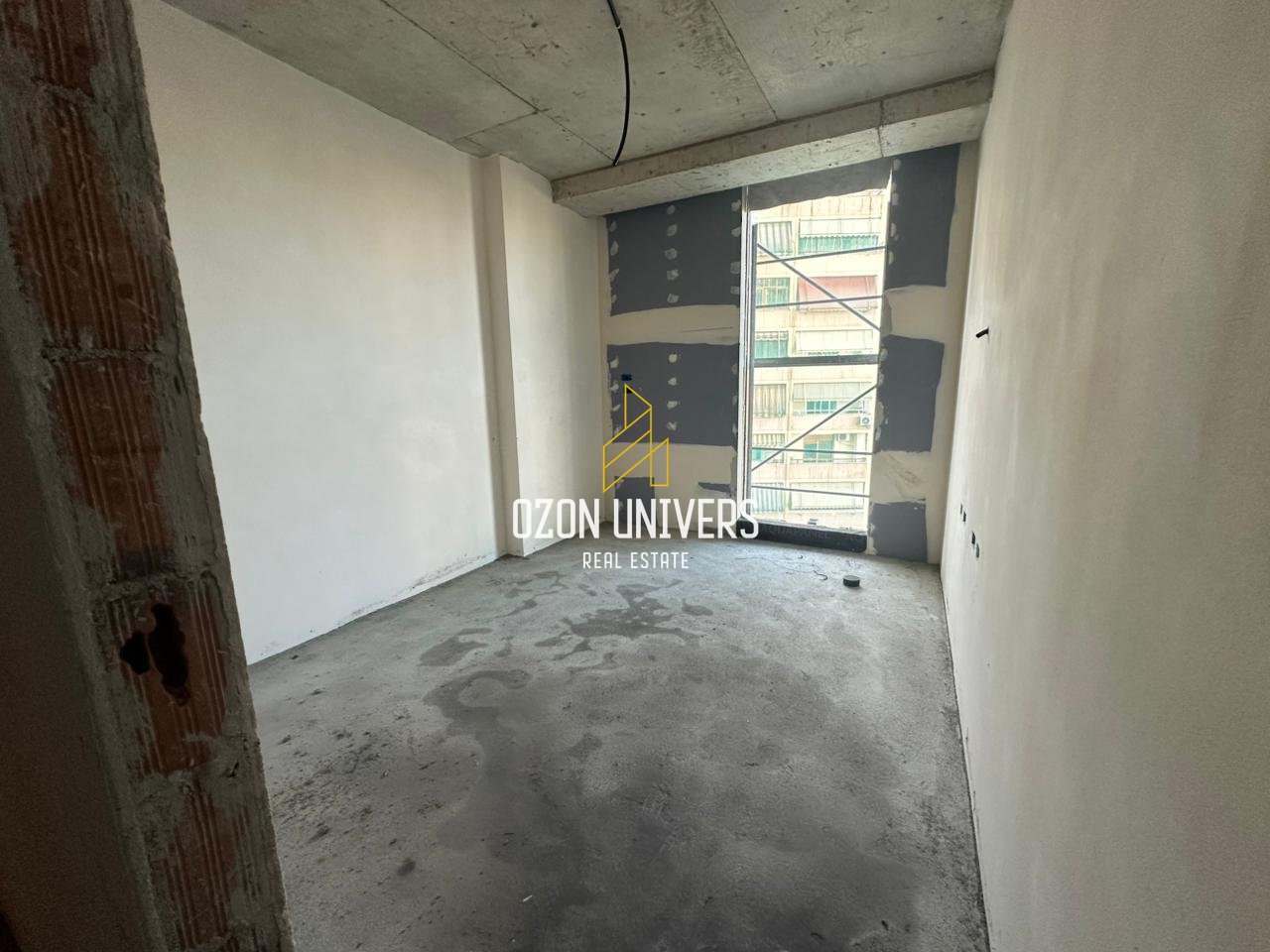 OKAZION! Apartament për shitje 2+1+2 Tek Ekspozita Bulding!