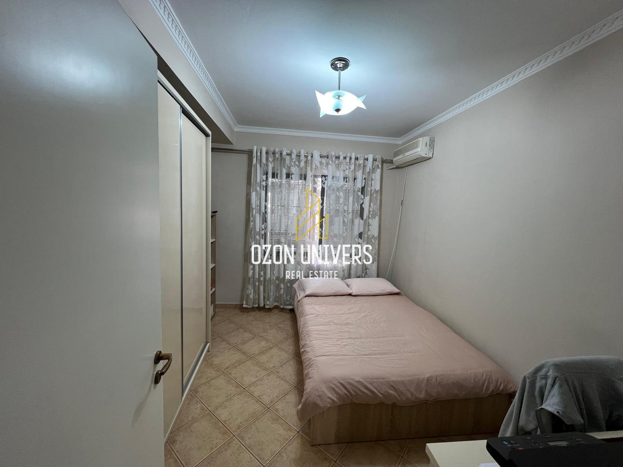 OKAZION! Shitet Apartament 2+1+2 në Usluga Residence, Stacioni Trenit.