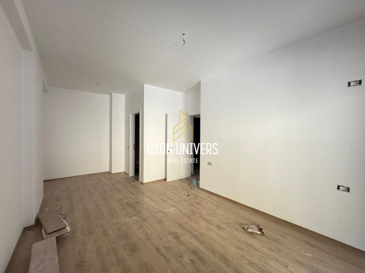 OKAZION! Apartament 2+1+2 për shitje tek Bellevue Residence, Rruga e Elbasanit, përballe Xibrakut!