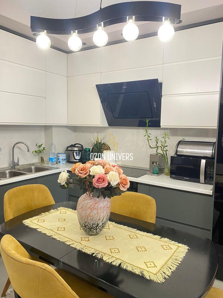 Apartament 1+1 për qira tek Stadiumi Dinamo!