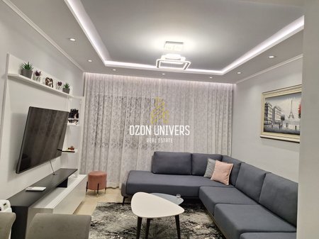 Apartament 2+1 për shitje tek Kopshti Botanik, pranë Xhamisë!
