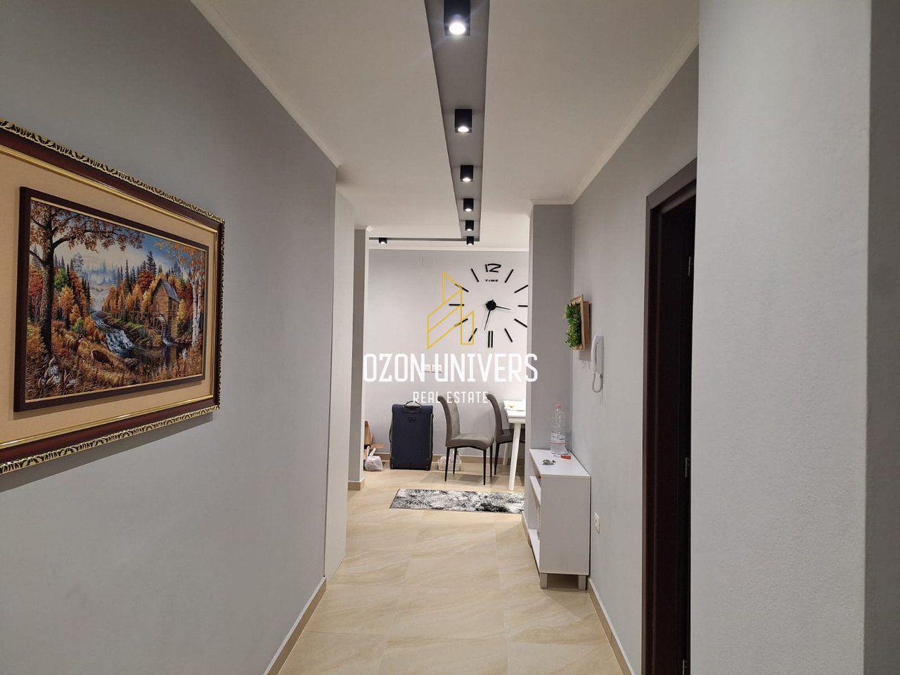 Apartament 2+1 për shitje tek Kopshti Botanik, pranë Xhamisë!