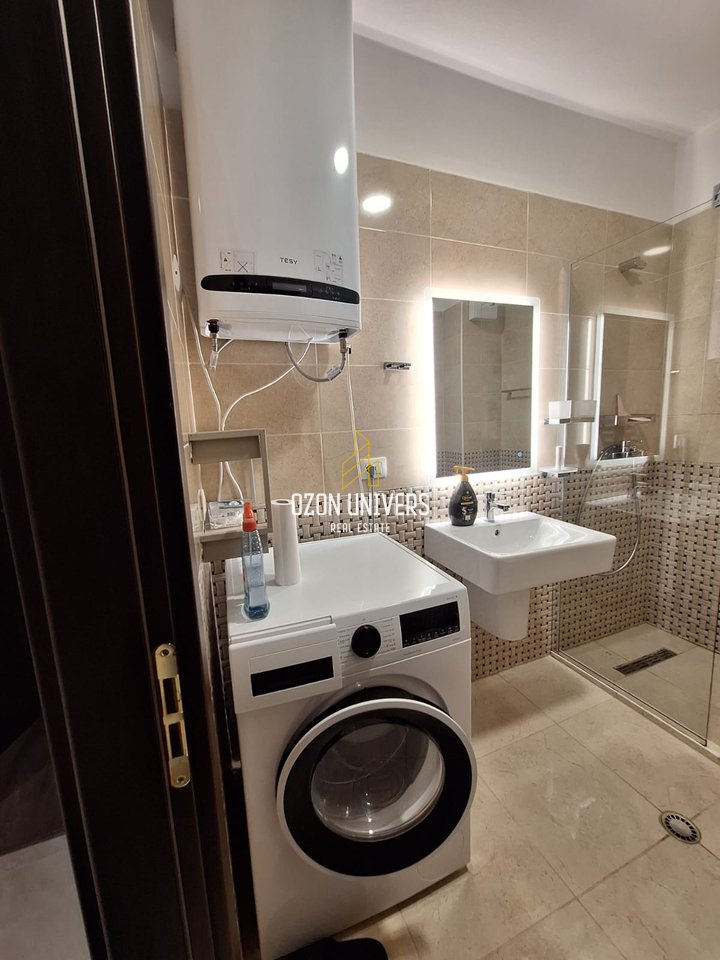 Apartament 2+1 për shitje tek Kopshti Botanik, pranë Xhamisë!