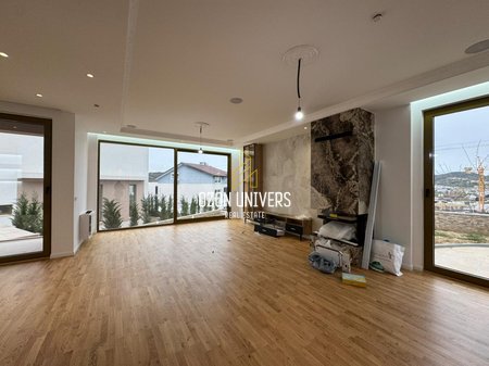 Villa moderna in affitto in Residenza vicino a TEG!