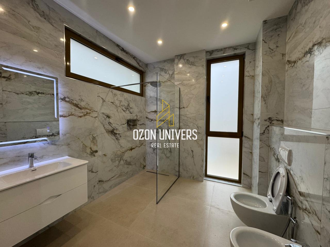 Villa moderna in affitto in Residenza vicino a TEG!