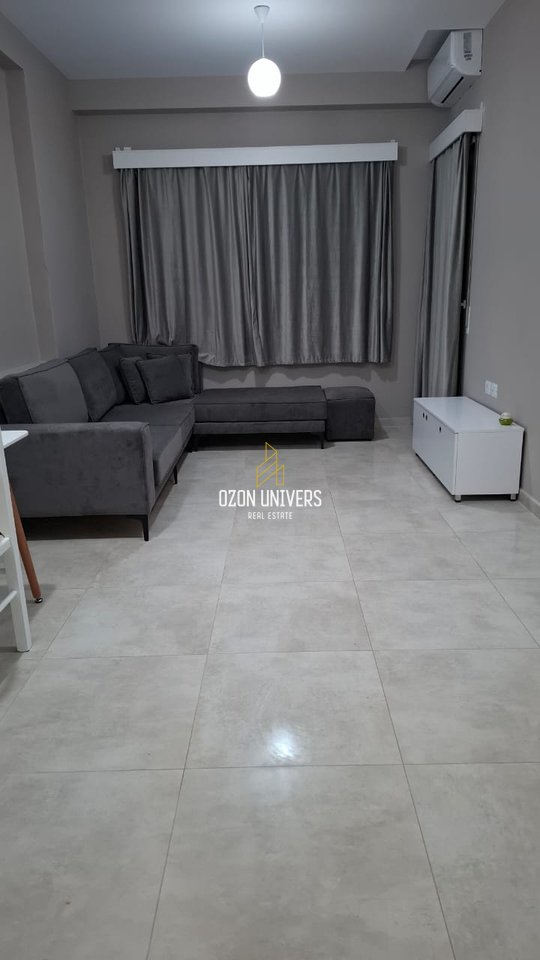 Apartament 1+1 për qira, Residenca Henke, përballë Amerikan 3!