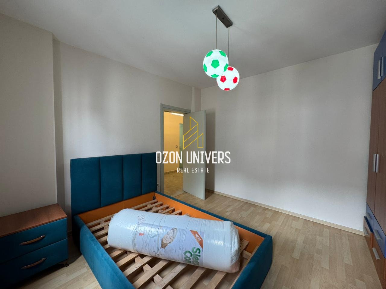 Appartamento 2+1+2 in affitto vicino al Comune di Parigi!