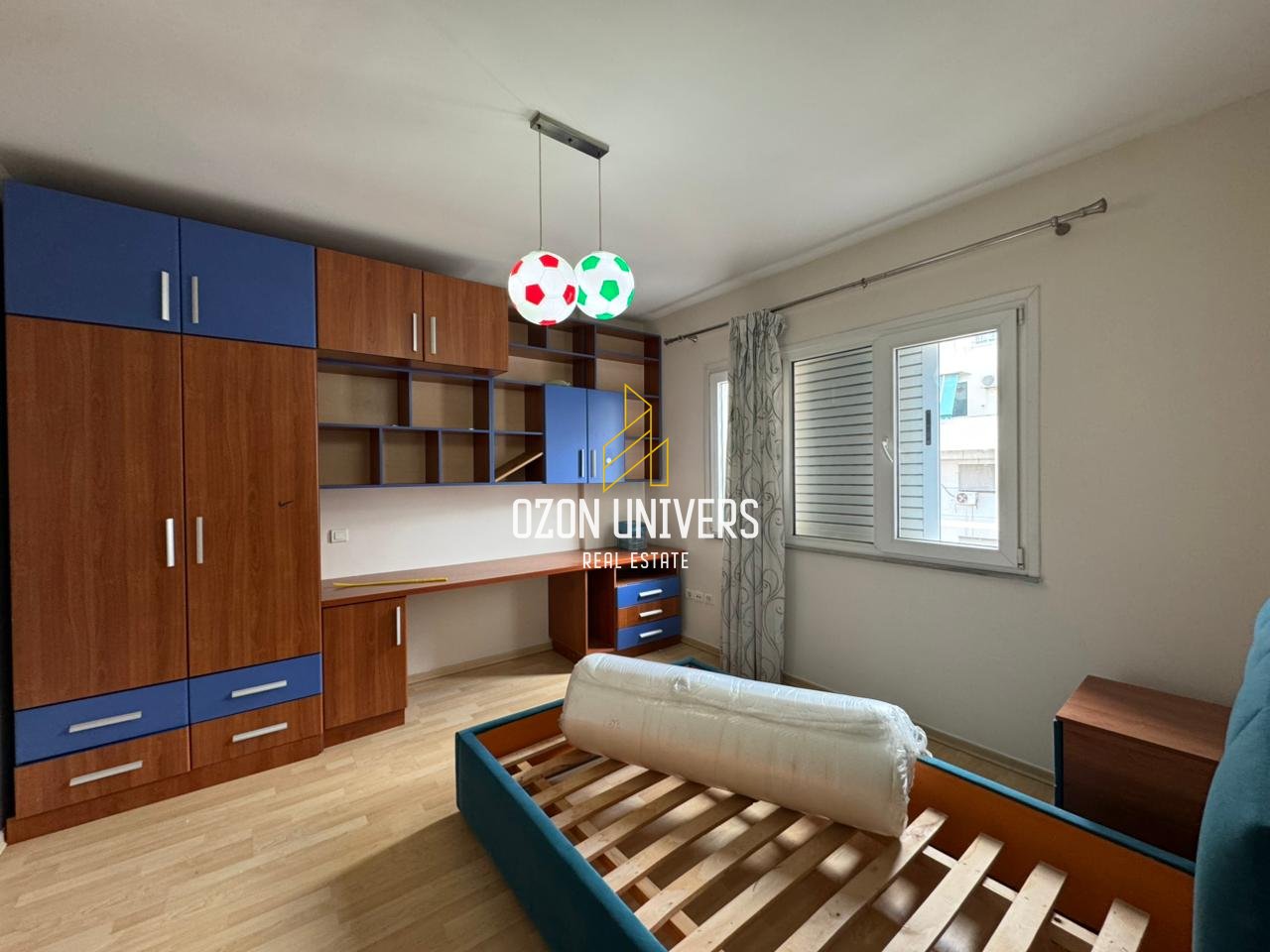 Appartamento 2+1+2 in affitto vicino al Comune di Parigi!