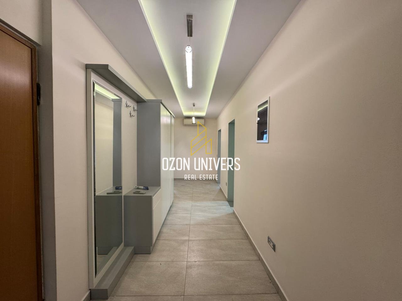 Appartamento 2+1+2 in affitto vicino al Comune di Parigi!