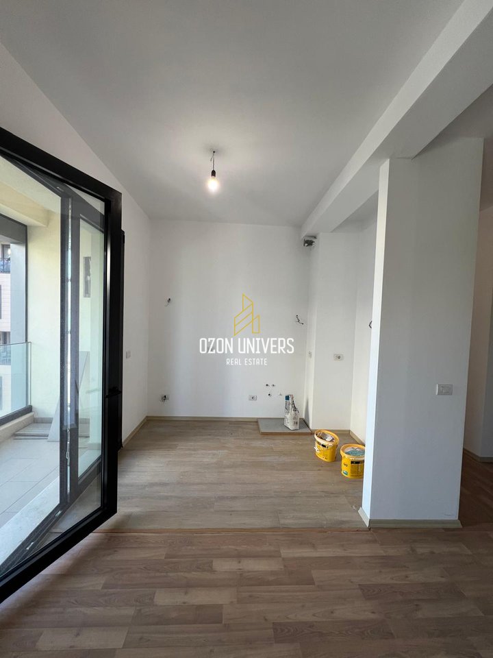 Apartament 2+1+2 në shitje, tek Rruga e Kosovarëve!