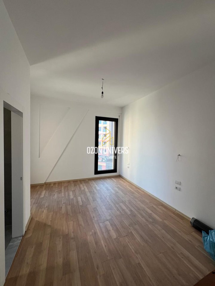 Apartament 2+1+2 në shitje, tek Rruga e Kosovarëve!