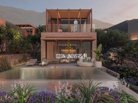 Vile me pishinë për shitje, në Green Coast 2, Palasë!