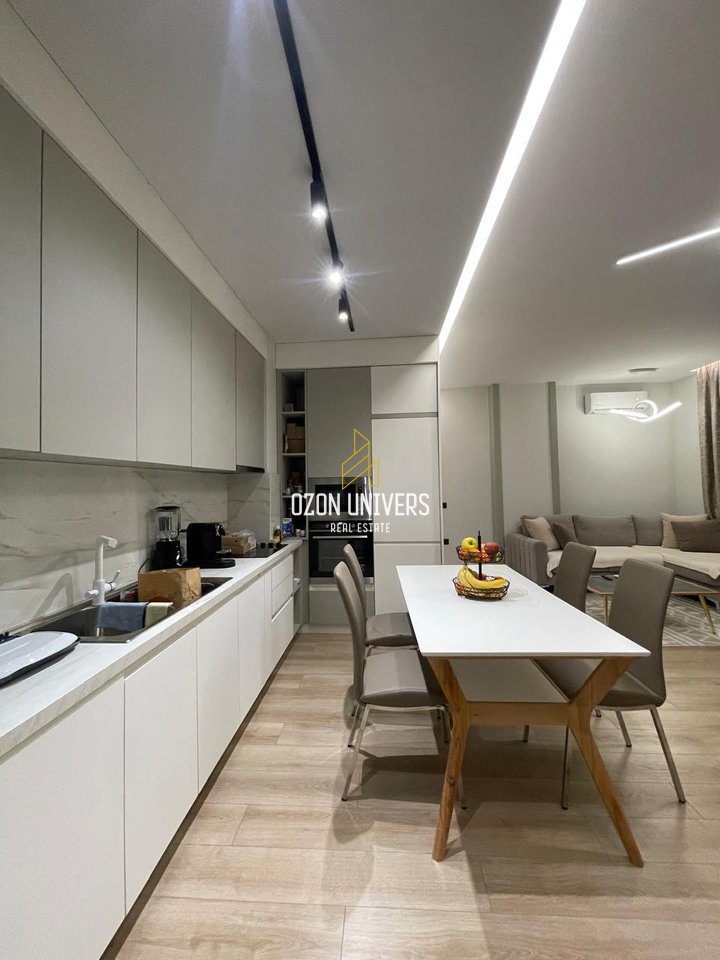 Apartament 2+1+2 për qira, tek Rruga e Kosovarëve!