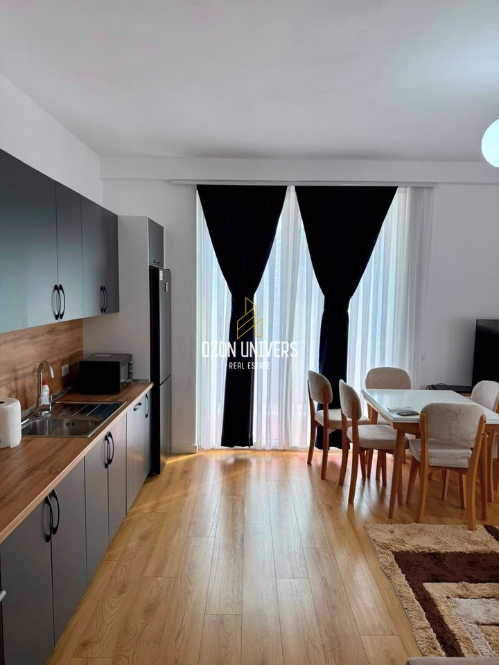 Apartament 2+1 për qira ,pranë Vilës L, Astir!
