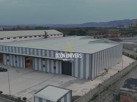 Kapanon Industrial në Shitje , tek Metalurgjiku, Elbasan!