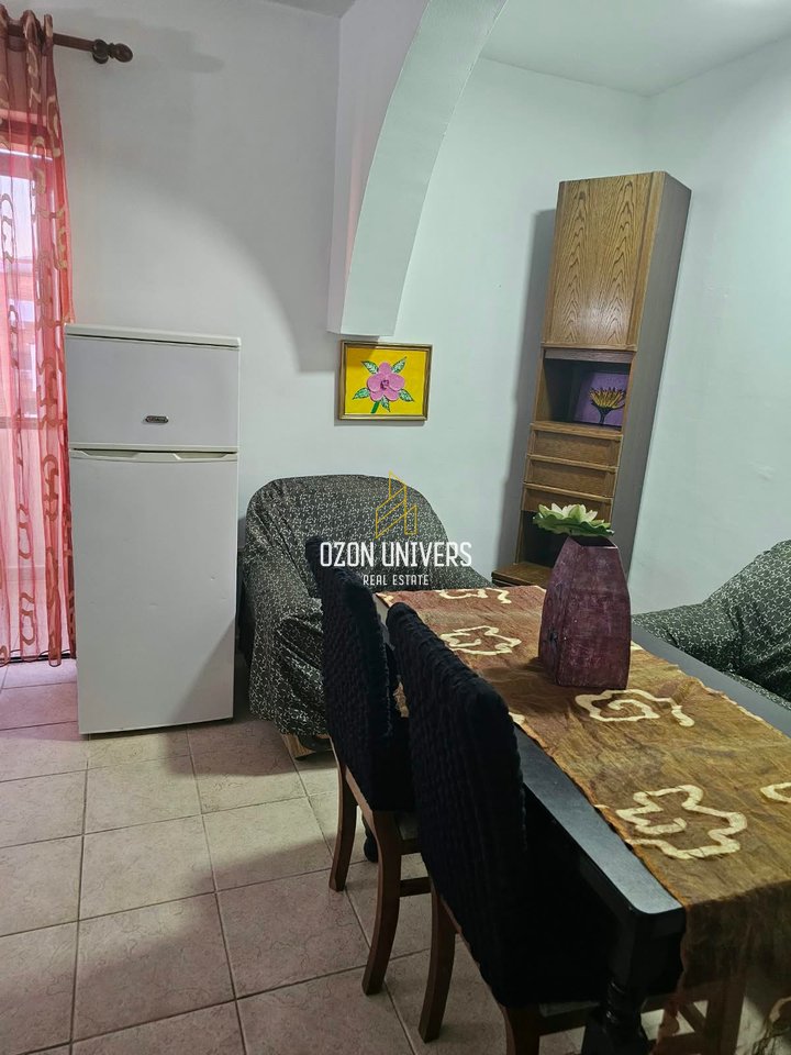 Apartament 1+1 për qira tek Varri i Bamit!