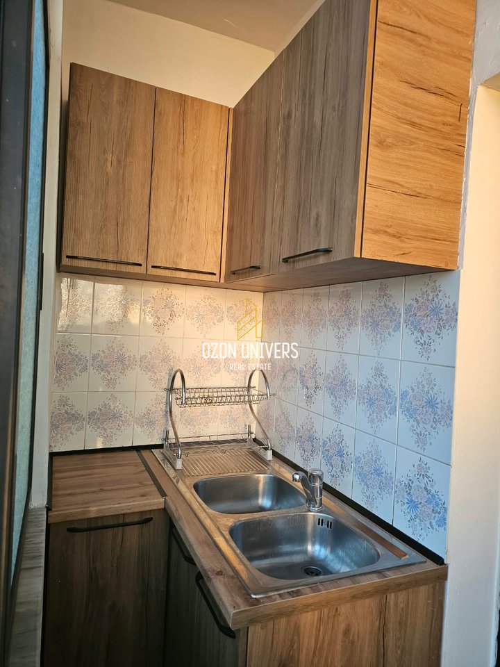 Apartament 1+1 për qira tek Varri i Bamit!
