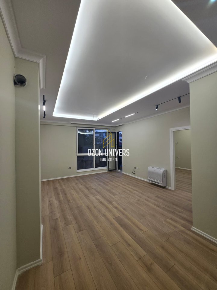 Apartament 1+1 për qira, tek Komuna e Parisit!