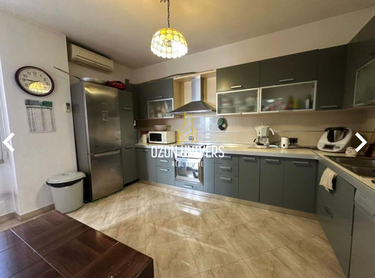 Apartament 3+1+2 për shitje, në Yzberisht tek Pallatet Çabej!