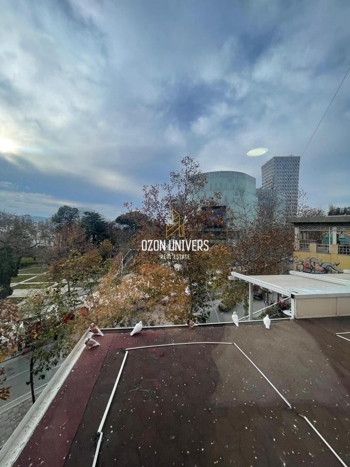 2+1+2 apartment for rent, in the Center