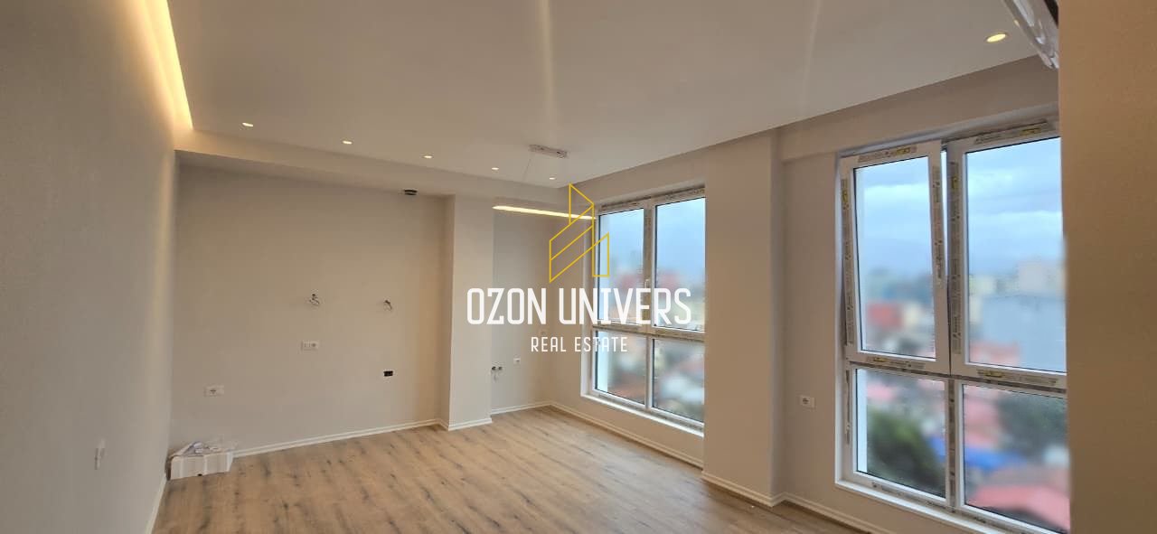 Apartament 1+1 për qira, tek Komuna e Parisit!