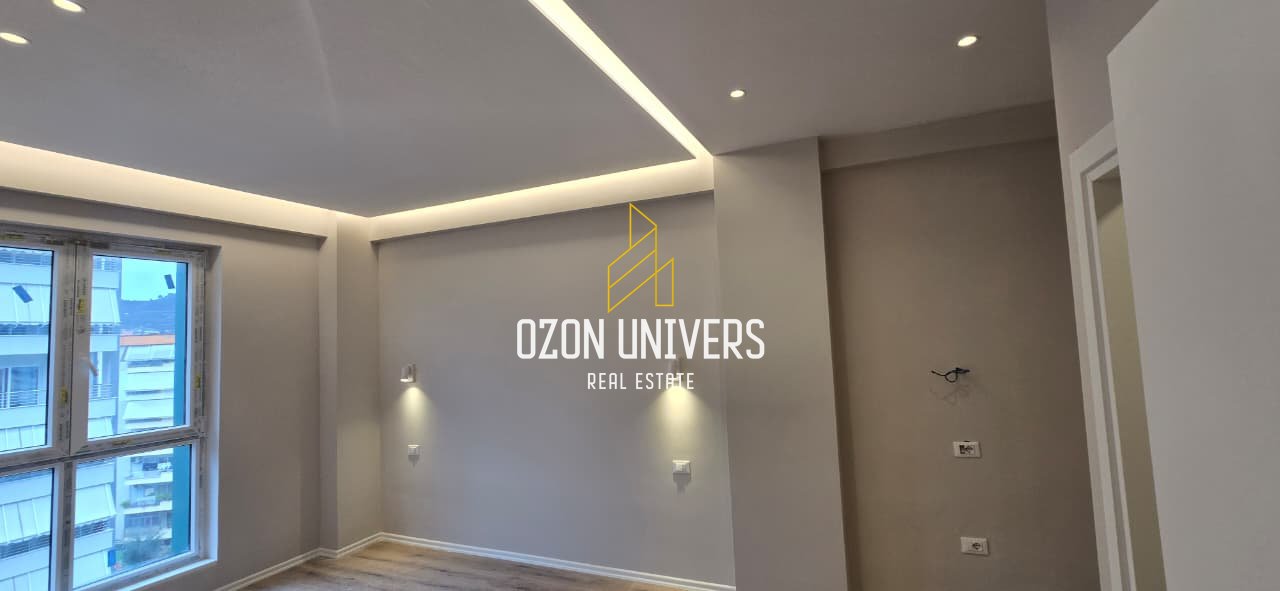 Apartament 2+1 për Qira, tek Komuna e Parisit!