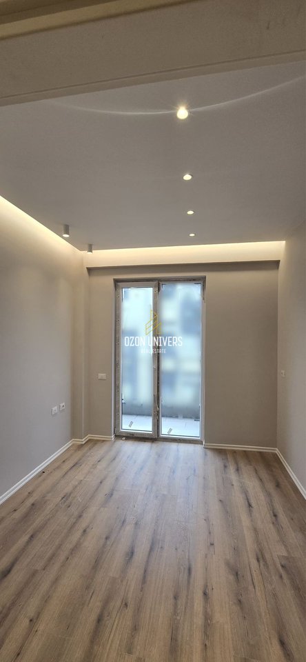Apartament 2+1 për Qira, tek Komuna e Parisit!