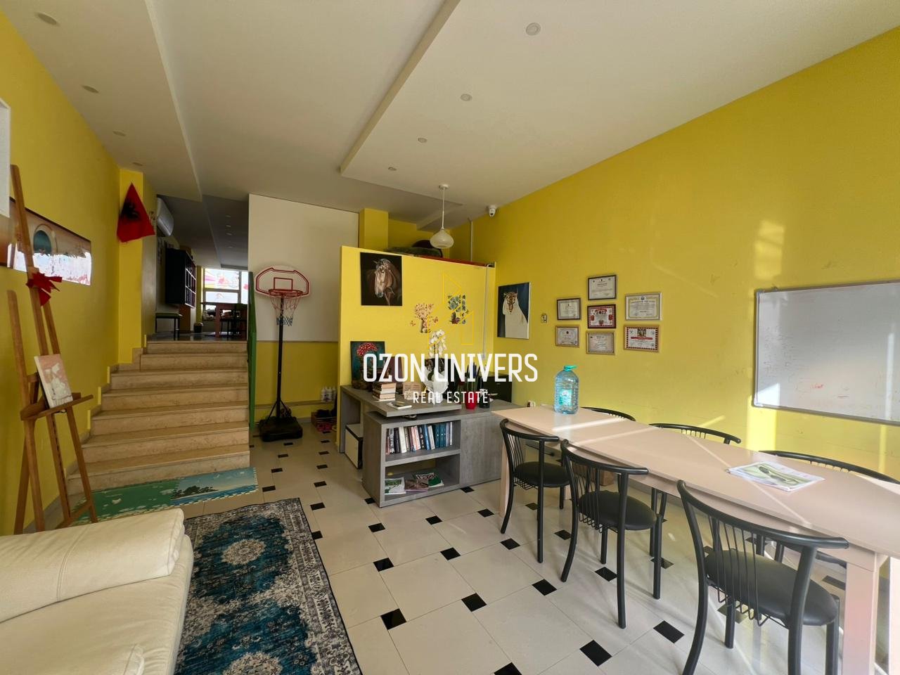 Super business premises for sale in Astir!