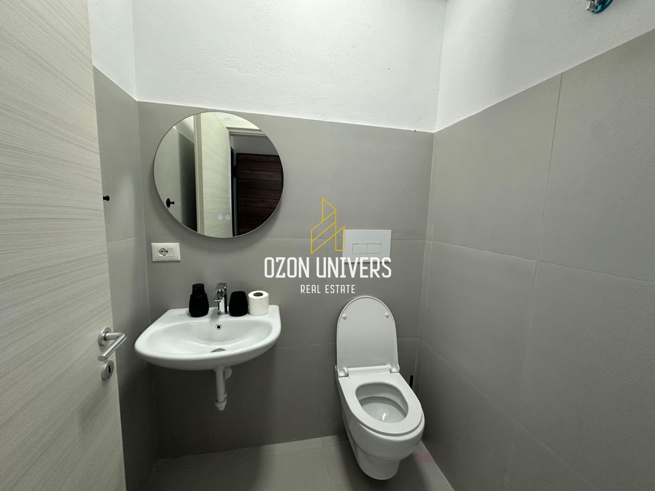 Apartament 1+1+2+ parking për qira, tek River Residence Astir!