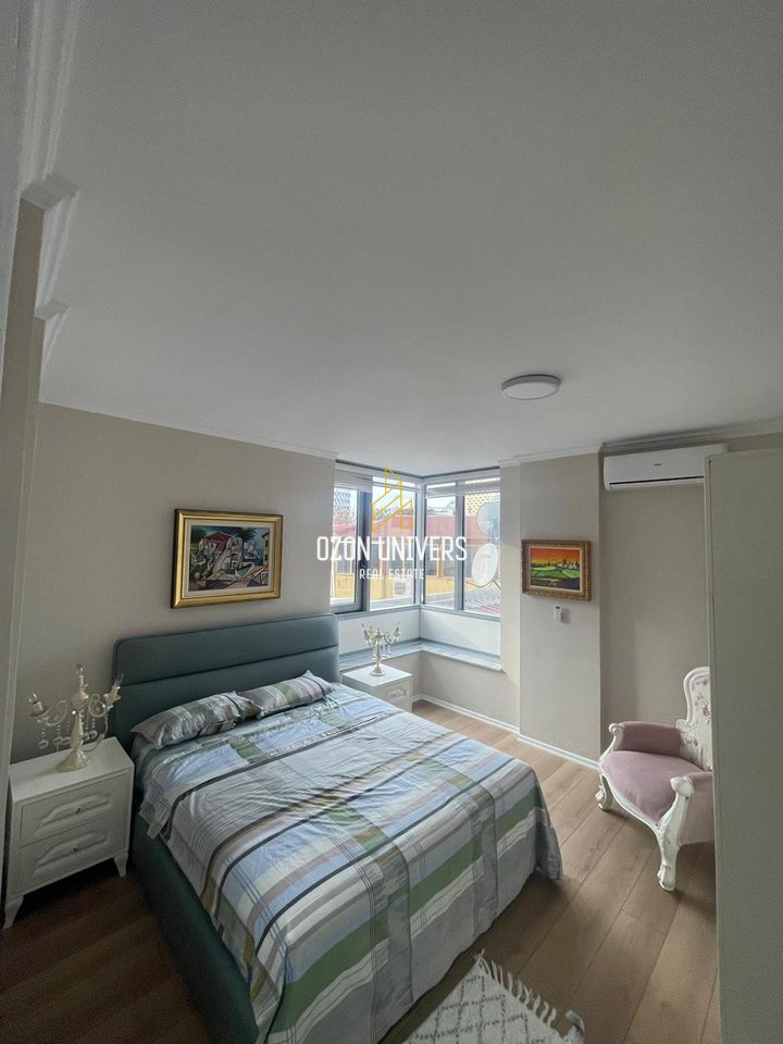 2+1+2 apartment for rent, in the Center