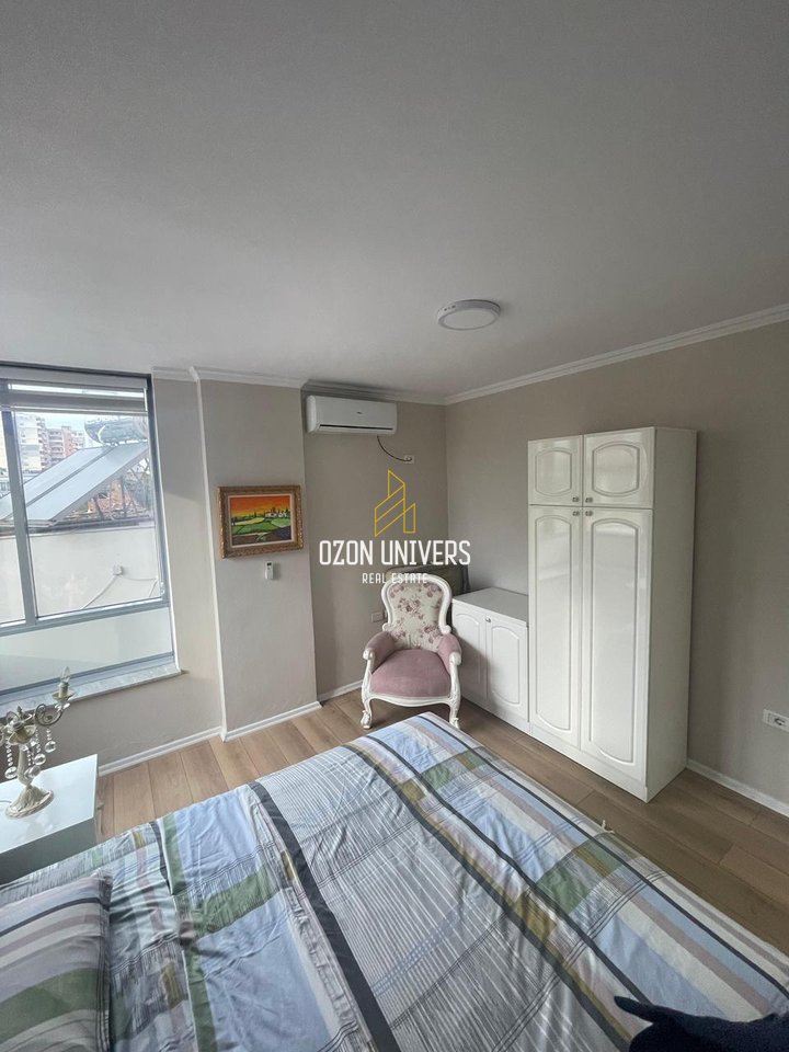 2+1+2 apartment for rent, in the Center