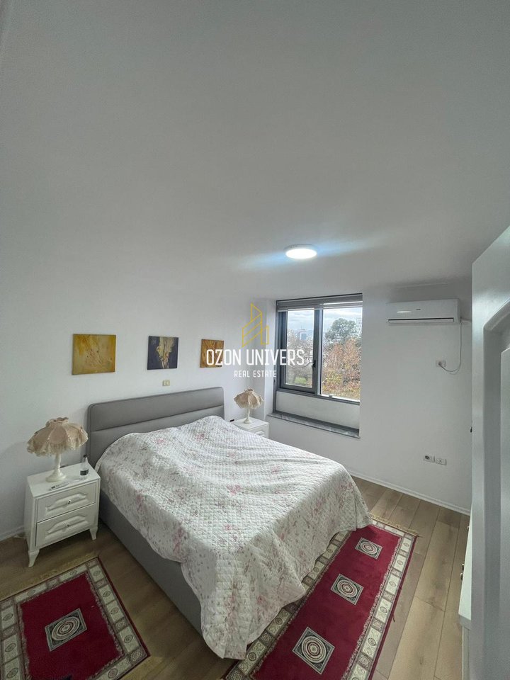 2+1+2 apartment for rent, in the Center