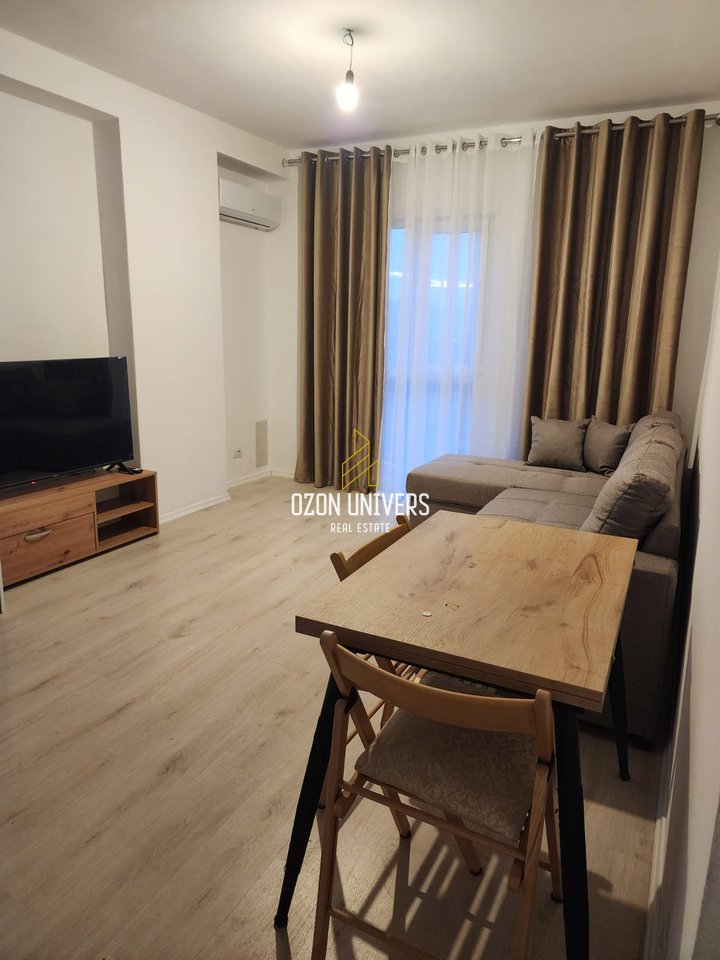 Apartament 2+1+post parkimi për qira, tek Univers City