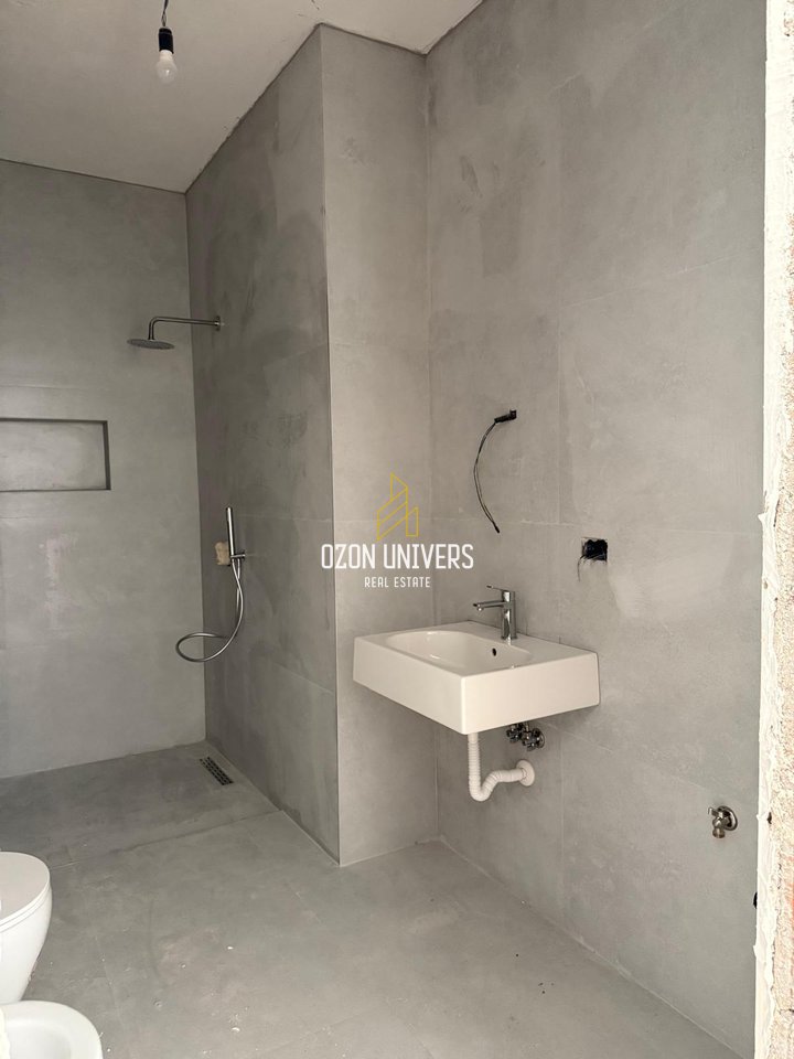 Apartament 1+1 për qira, tek Kompleksi Aura Laprakë