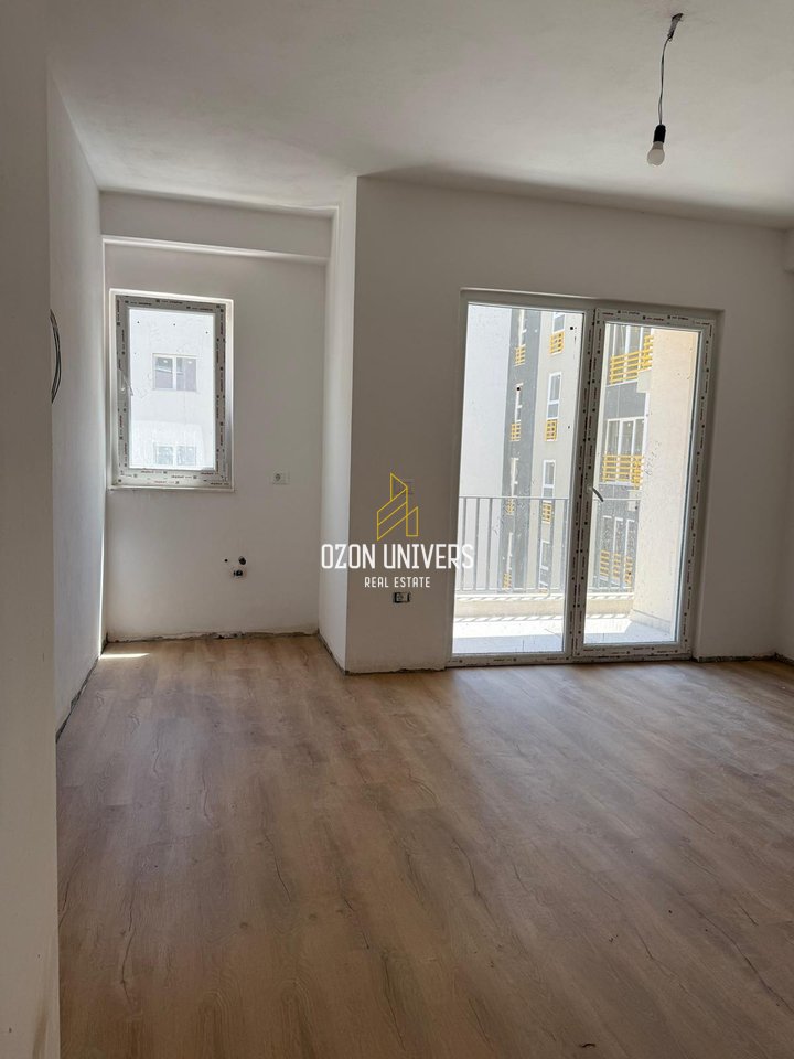 Apartament 1+1 për qira, tek Kompleksi Aura Laprakë