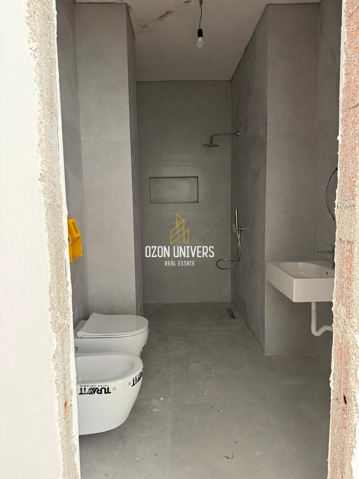 Apartament 1+1 për qira, tek Kompleksi Aura Laprakë