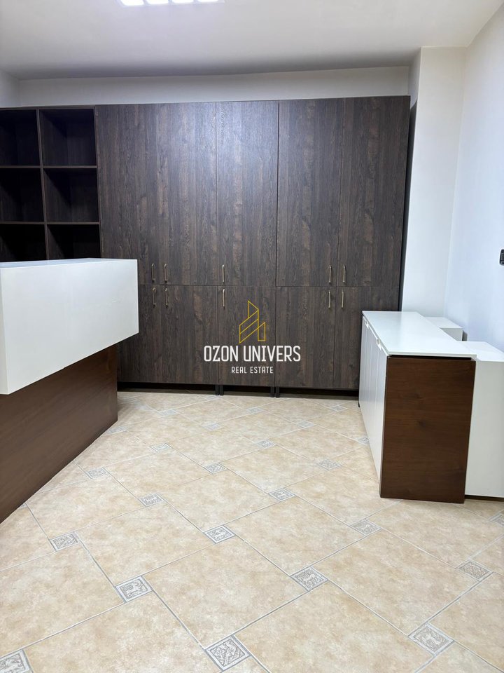 Locale commerciale in affitto a Bllok, vicino all'ex latteria!