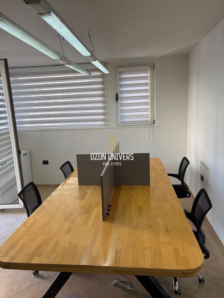 Locale commerciale in affitto a Bllok, vicino all'ex latteria!