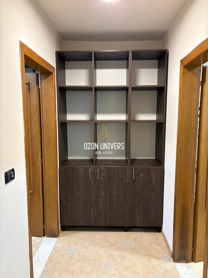 Locale commerciale in affitto a Bllok, vicino all'ex latteria!