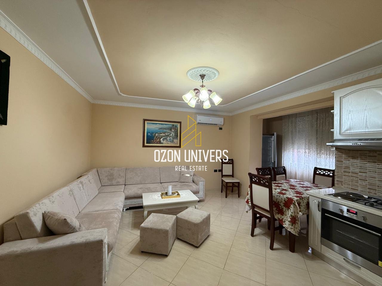 Apartament 2+1 për qira, tek Pazari i Ri!