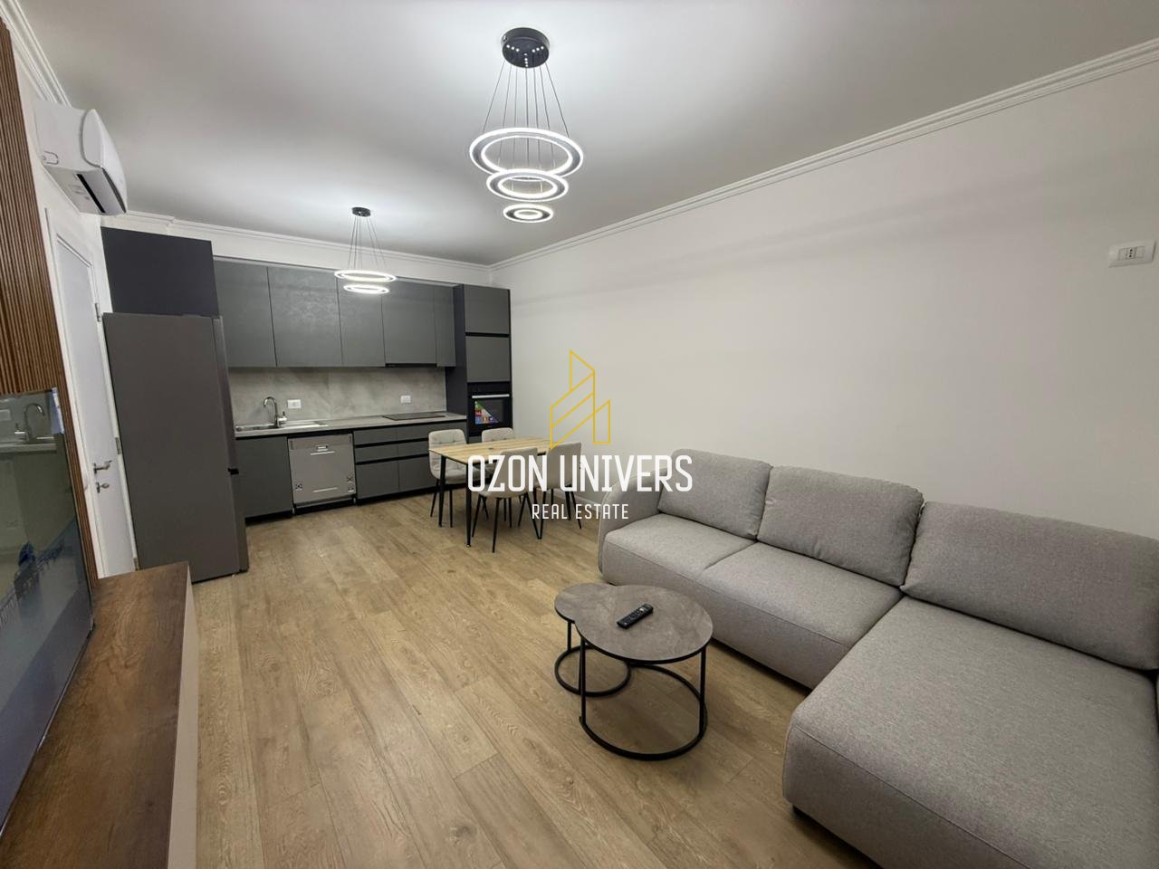 Apartament 1+1 për qira, tek Komuna e Parisit!