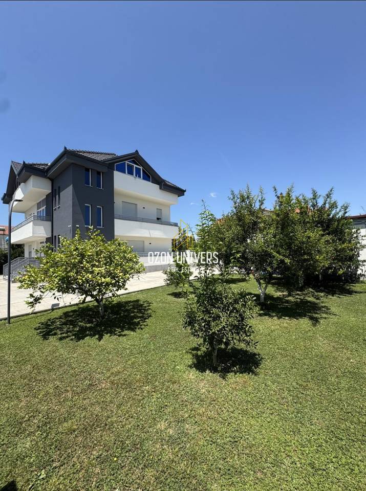 Vilë për qira, pranë Univers City,Laknas!