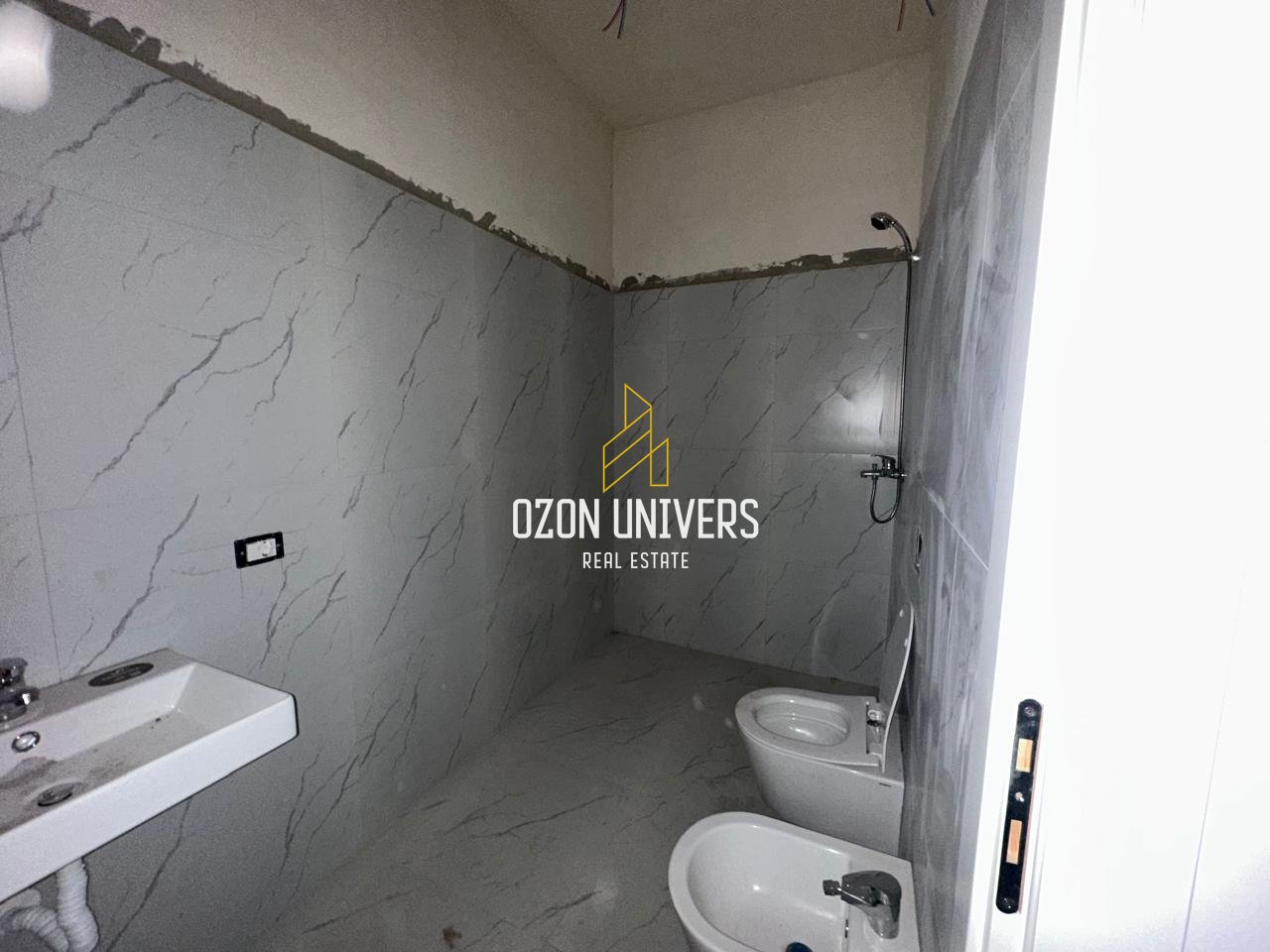 2+1+2 Apartment for sale, Old Sauk!